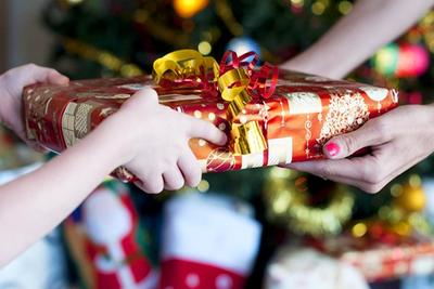 50 тысяч сладких новогодних подарков получат юные жители Владивостока