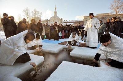 27 купелей организуют в Приморье на Крещение