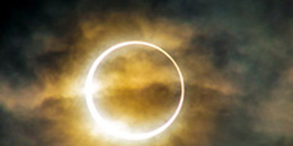 Первое затмение года превратит Солнце в «огненное кольцо»