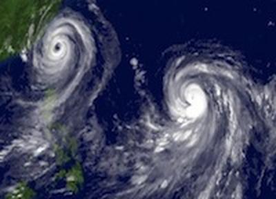 Два новых тайфуна активизировались в Тихом океане