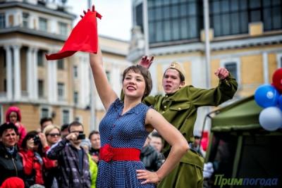 День Победы во Владивостоке: военный парад, бессмертный полк и праздничный салют