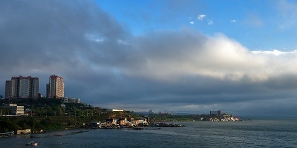 Грозовые облака покинули Владивосток — в Приморье пришло лето