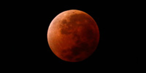 Над Землей взошла «Кровавая Луна»