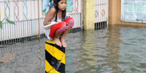 Наводнения и оползни обрушились на юго-восток Филиппин