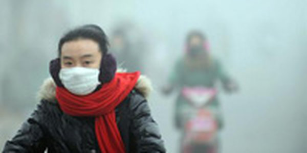 Северные и центральные регионы Китая оказались во власти смога