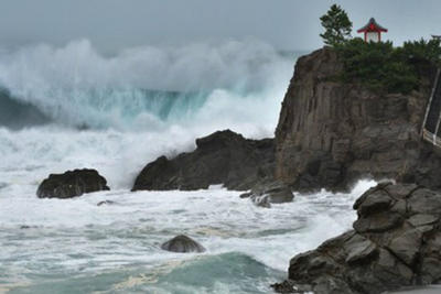 Тайфун «Нангка» принес мощные ливни и шквалы в Японию