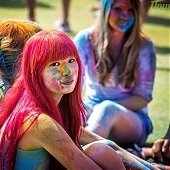 Как прошел фестиваль красок Холи во Владивостоке