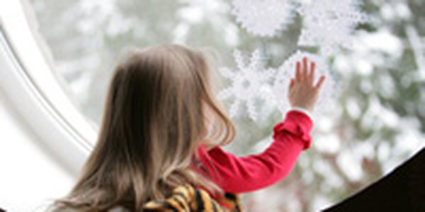 Снежная буря на Сахалине помешала открытию новогодней елки