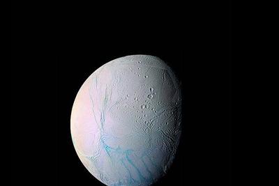 НАСА сообщило о возможном наличии жизни на поверхности спутника Сатурна