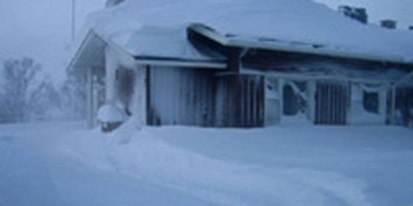 В финской деревне выпало рекордное количество снега