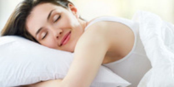 Женщины должны спать дольше мужчин, утверждают ученые