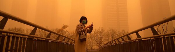 Новая песчаная буря обрушилась на Пекин