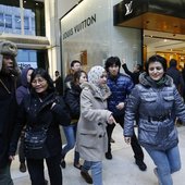 А вы уже окунулись в атмосферу предпраздничного шопинга?