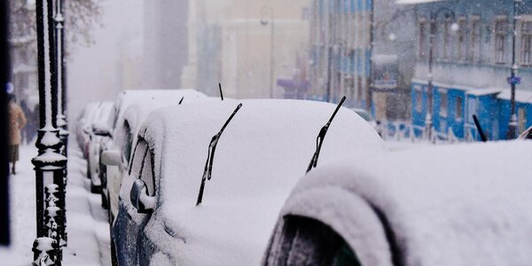 Высота снежного покрова во Владивостоке достигла 9 см (ФОТО)