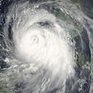 В северо-западной части Тихого океана господствуют два мощных тайфуна