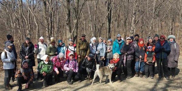 Покоряя зимние горы: лига ходьбы «Женьшень» приглашает горожан в поход