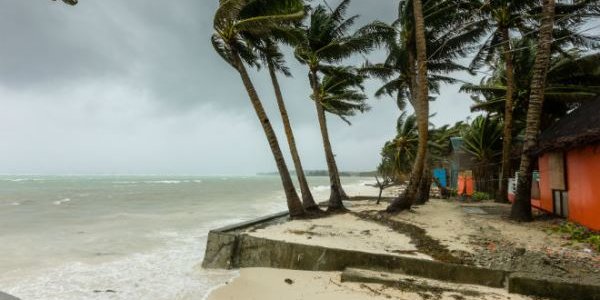 Тайфун «Калмэджи» угрожает Филиппинам, Китаю и Вьетнаму