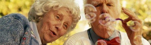 Горожан почтенных лет приглашают на «Летние вечера в парке»