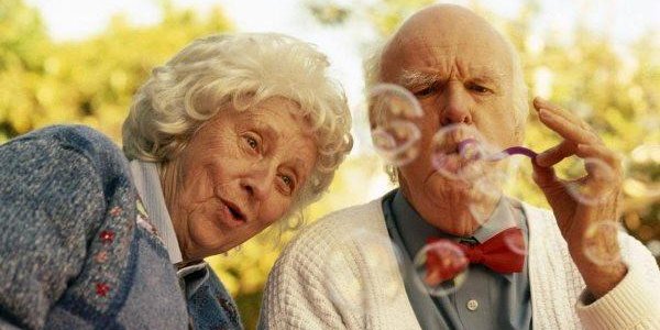 Горожан почтенных лет приглашают на «Летние вечера в парке»