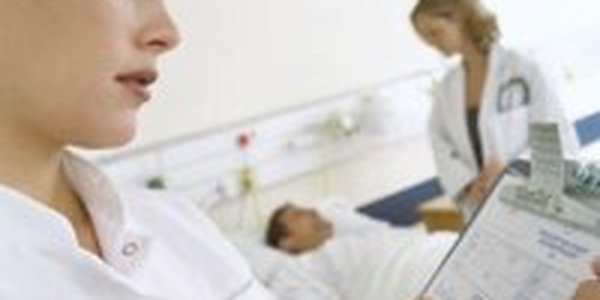 Торопиться менять старый полис на карту нового образца не стоит