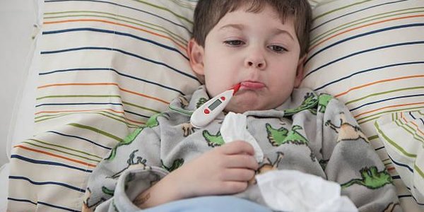 Минздрав предложил наказывать родителей заболевших детей