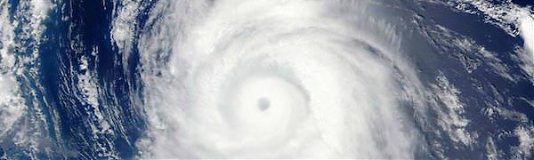 Япония готовится к удару тайфуна «Лайонрок»