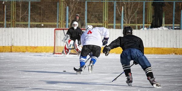 Жителей Владивостока приглашают принять участие в турнире по дворовому хоккею