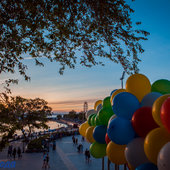 Во Владивостоке открылся уличный кинотеатр