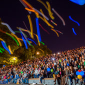 Во Владивостоке открылся уличный кинотеатр