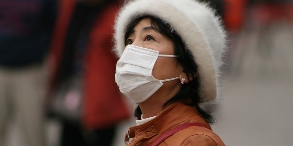 Смог в Пекине: власти просят людей оставаться дома