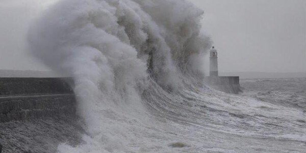 Тропический шторм JANGMI образовался в Тихом океане