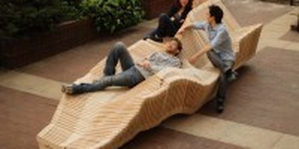 Удивительная скамейка Polymorphic