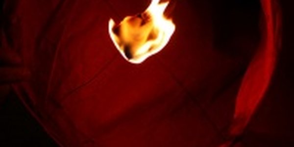 Пламенный привет зиме(ФОТО)