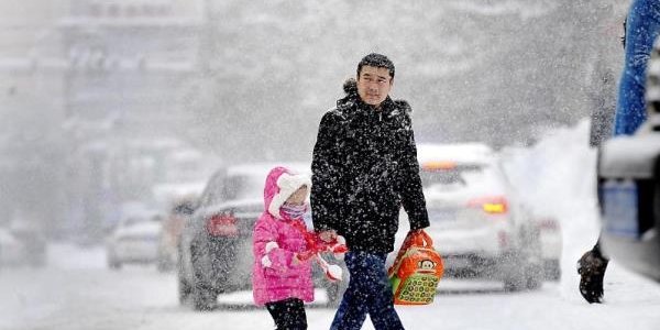 Снежный шторм в Китае оставил без света 120 тысяч человек