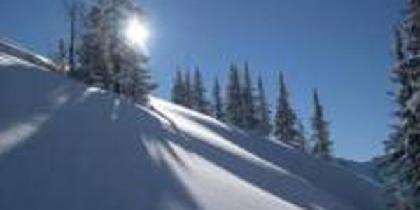 В Сочи начался эксперимент по сохранению естественного снега 