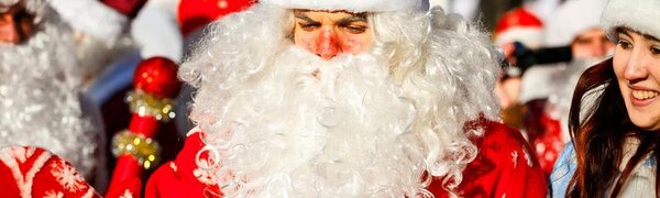 «Победа» бесплатно перевезёт пассажиров в костюмах Деда Мороза и Снегурочки