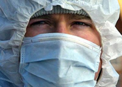 Больных свиным гриппом все больше