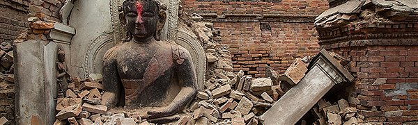 Подземные толчки в Непале не утихают