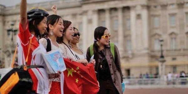 Китай составляет «черный список» туристов
