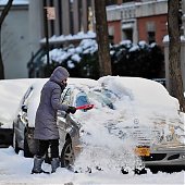 Чрезвычайная ситуация объявлена в трех штатах США из-за снегопадов