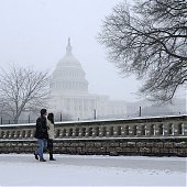 Чрезвычайная ситуация объявлена в трех штатах США из-за снегопадов