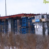Весна на стройке моста на о.Русский (ФОТО)