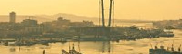 Разлив нефти произошел в акватории бухты 