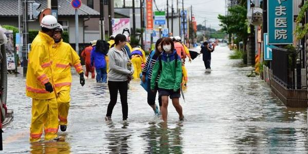 Япония объявила тревогу из-за циклона «Кило»