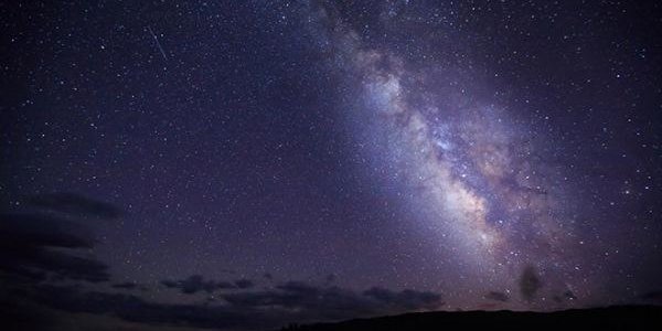Треть людей на Земле больше не видит Млечный Путь