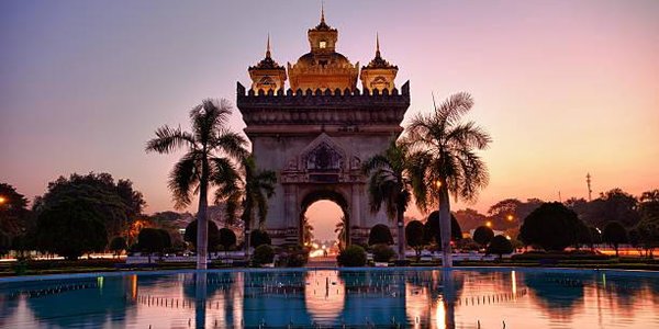 Между Россией и Лаосом вступил в силу безвизовый режим