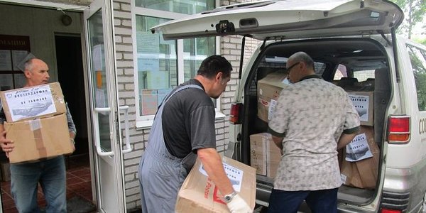 «Социальный автобус» принимает воду, продукты и предметы первой необходимости для пострадавших от ЧС в Приморье