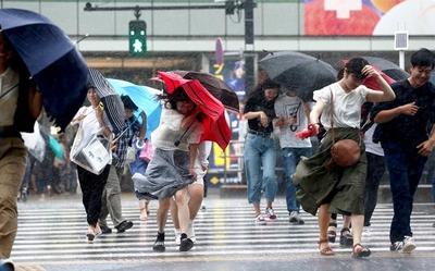 Тайфун «Шаньшань» пришёл в Японию: отменено более 130 авиарейсов
