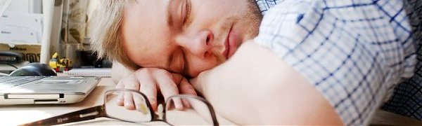 Недосып хуже курения, алкоголя и вредной еды