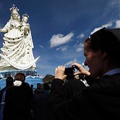 На горе Санта-Барбара открыли гигантскую статую Марии Шахтерской